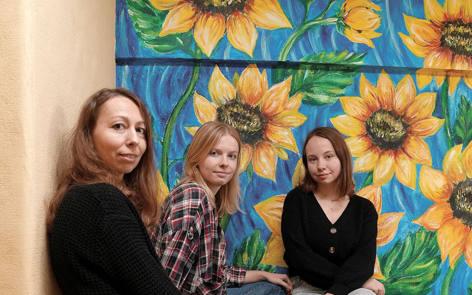 Read more about the article Proud of our students: our Ukrainian student volunteer